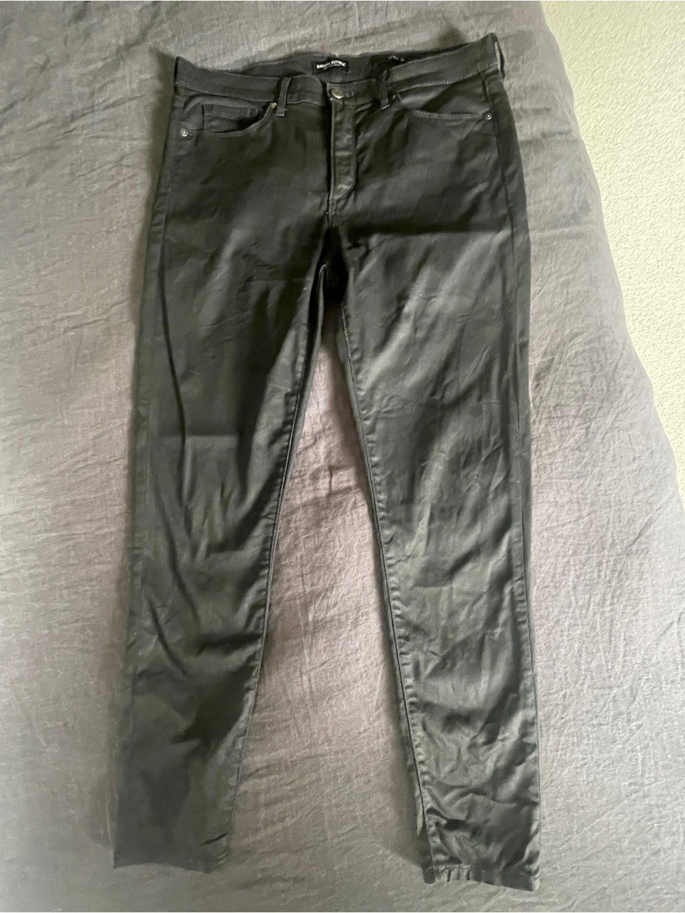 Women's Banana Republic Premium Denim Black Coated Skinny Jeans - Sz32L